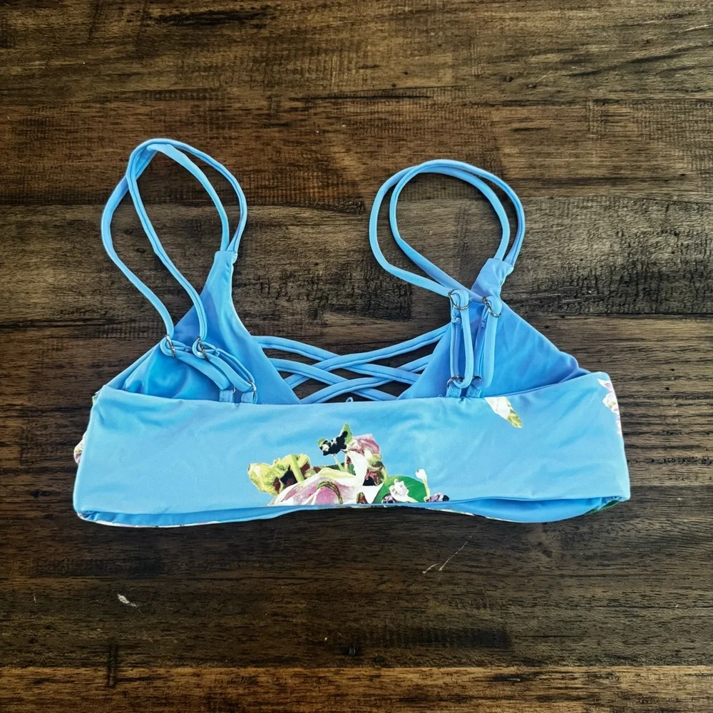 EUC TiniBikini Blue Floral Lace-Up‎ Bikini Top Size Small